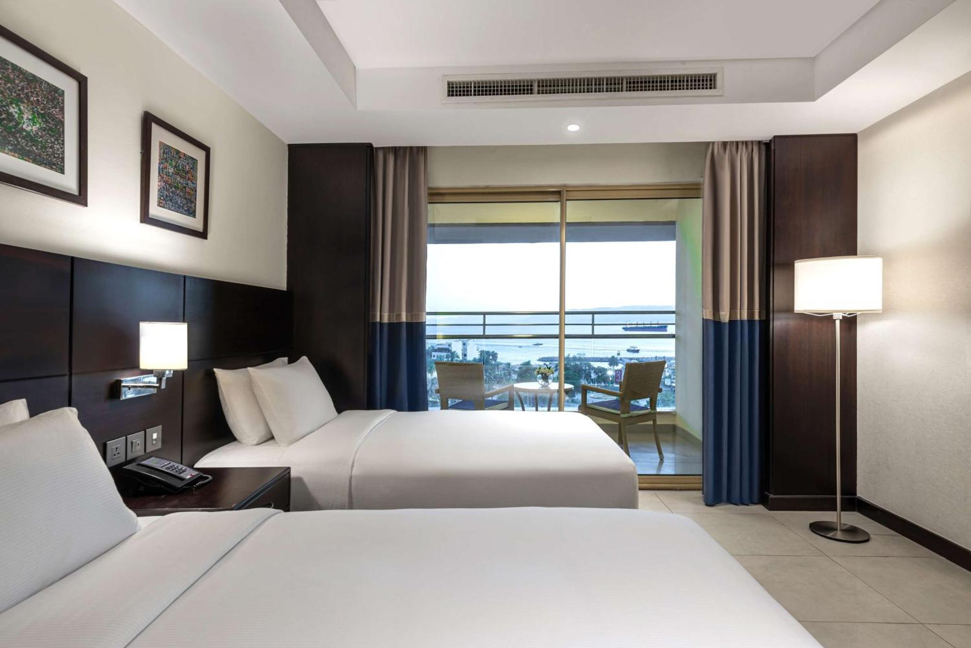 Doubletree By Hilton Hotel Aqaba Exterior photo Deluxe Room